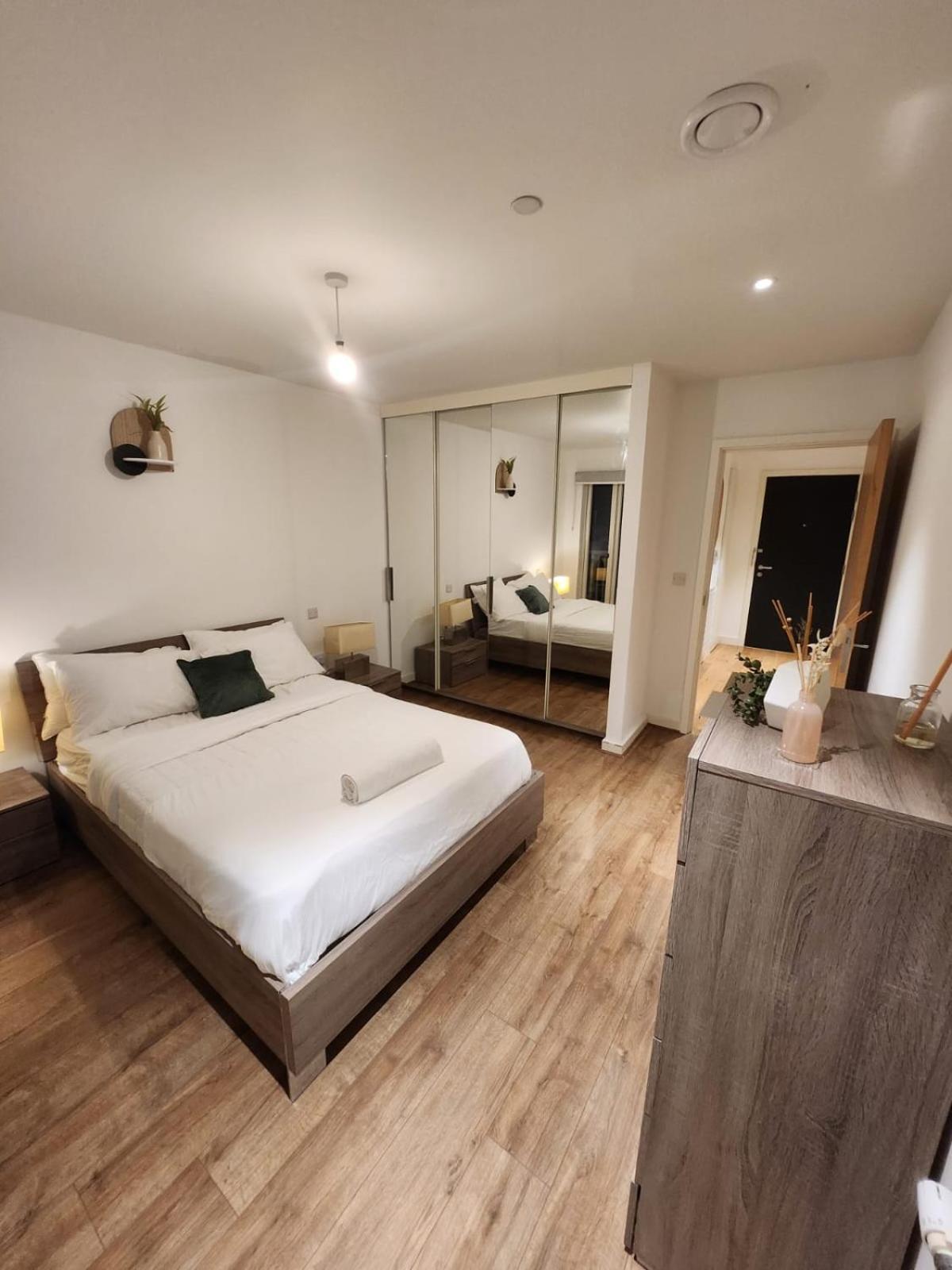 Kaf Luxury Apartment London Eksteriør bilde